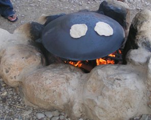 פיתה בידואית לימי הטיולים בטבע (או בחצר)